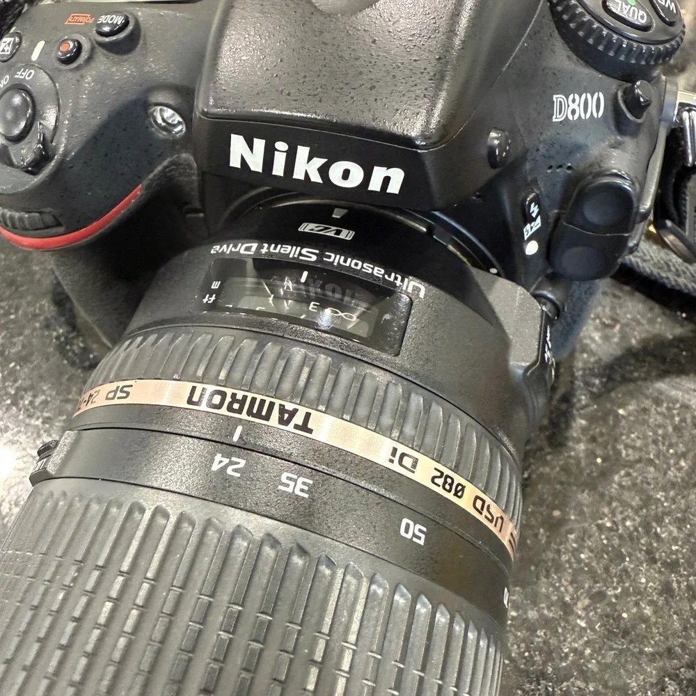 Nikon D800 - BODY ONLY